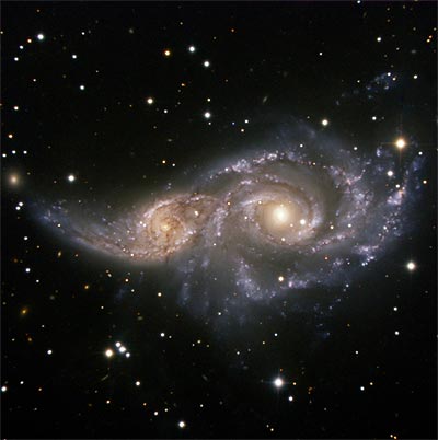 Image of colliding galaxies NGC 2207 and IC 2163