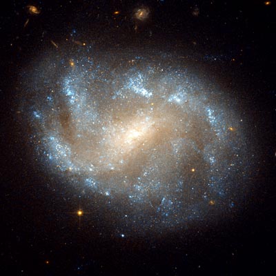 Hubble image of barred spiral galaxy NGC 1483 in Dorado