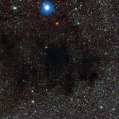 ESO image of the dark Coalsack Nebula in Crux
