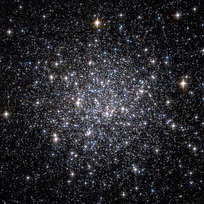 Hubble image of globular star cluster M68