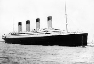 Image of a Titanic sailing at sea