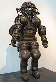Image of the Carmagnolle brothers' anthropomorphic atmospheric diving suit