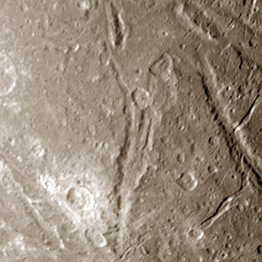 Voyager 2 close-up of Ariel surface features