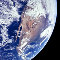 Apollo 16 closeup photo of Earth showing North America