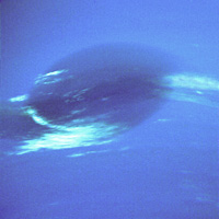 Voyager 2 close-up of upper level clouds in Neptune's atmosphere