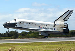 Image of space shuttle Discovery landing at Kennedy Space Center