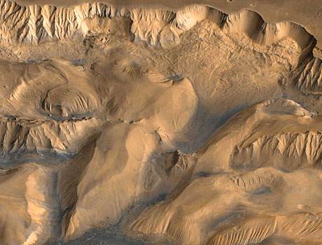 Close-up view of the Valles Marineris canyon on Mars