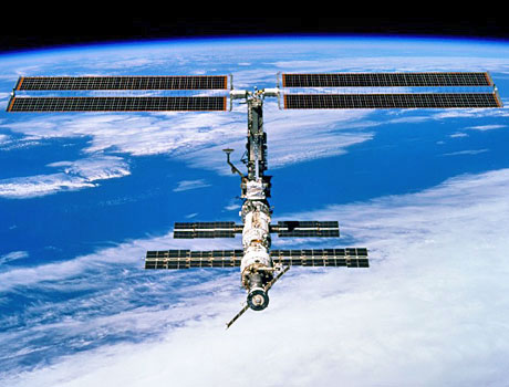 STS-97 image of the International Space Station (ISS) in orbit